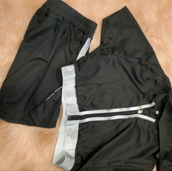 2pc short set - Picture 2 of 6